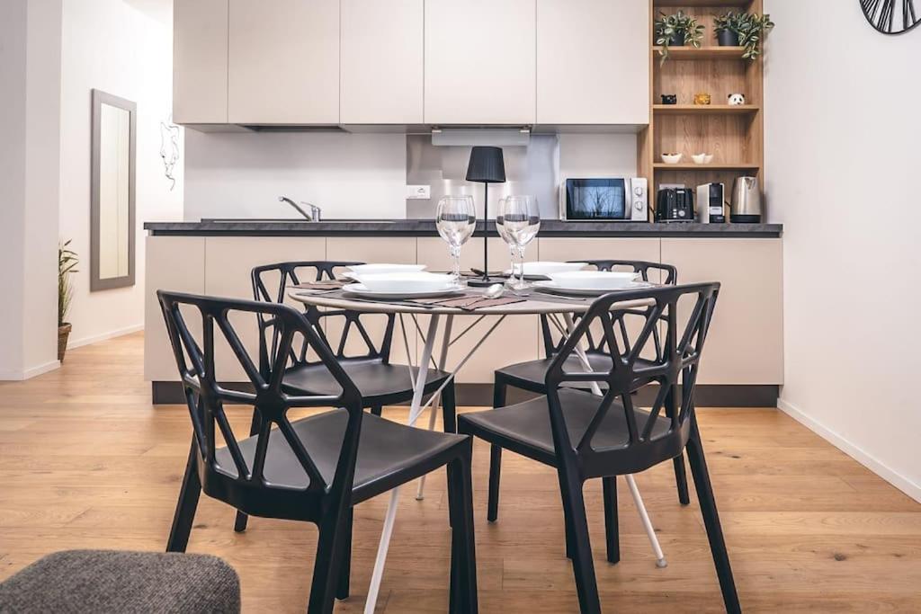 Gloria Apartment เตรวิโซ ภายนอก รูปภาพ